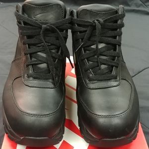 Nike Air Max ACG boots